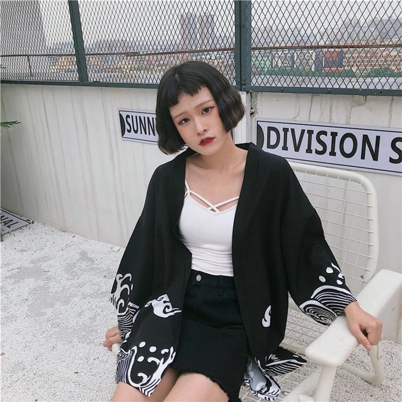 kimono negro y blanco